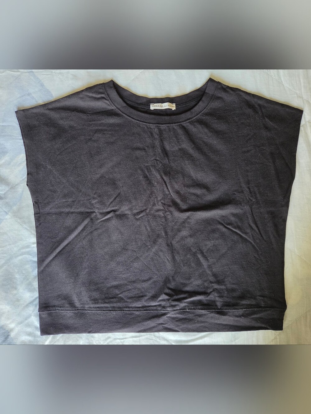 Zenana Outfitters Black Short Sleeve Boxy Tee